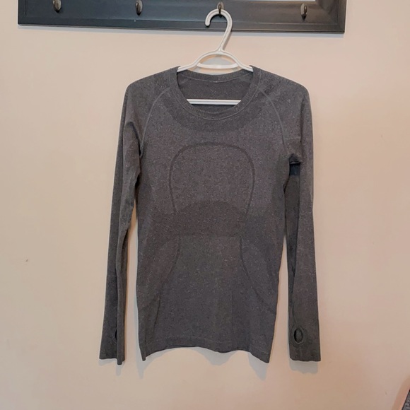 Lululemon swiftly tech long sleeve